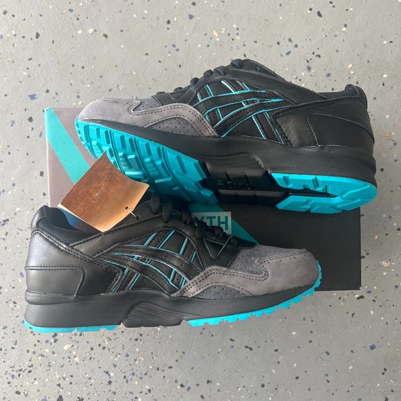 Kith x ASICS Gel-Lyte V "Leatherback" - Picture 2 of 6